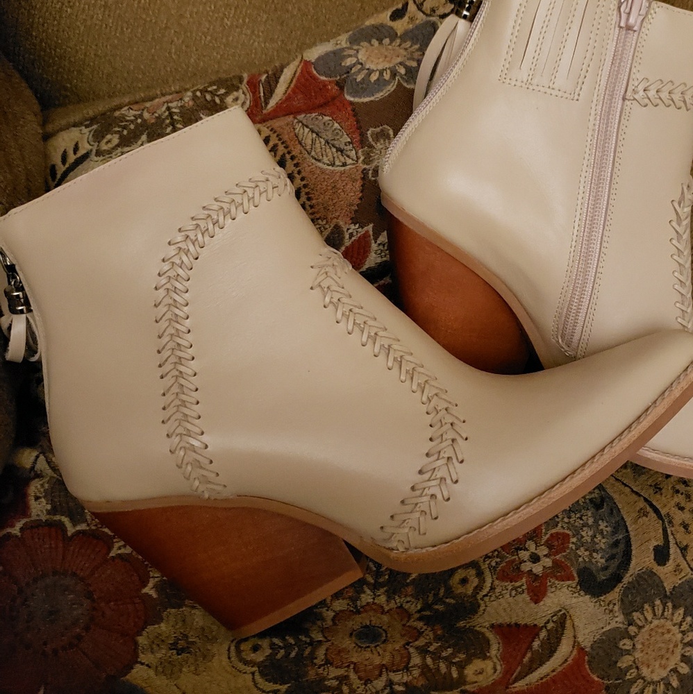 Jeffrey Campbell | Booties - Picture 5 of 8